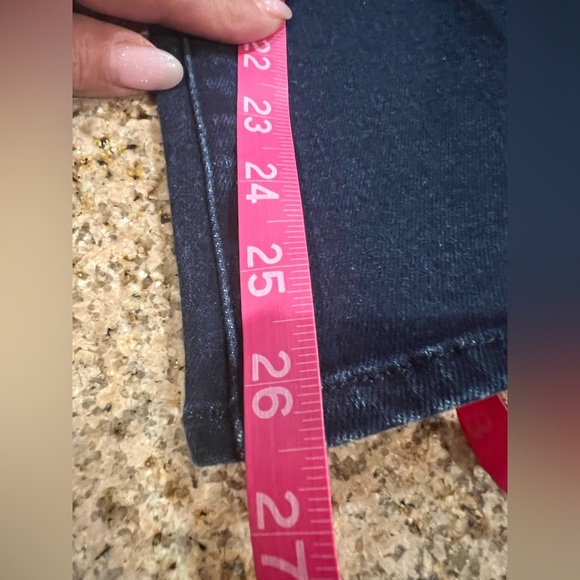 GOOD AMERICAN GOOD LEGS CROPPED MINI BOOT JEANS Size 4/27 NWT Indigo color - Picture 6 of 10